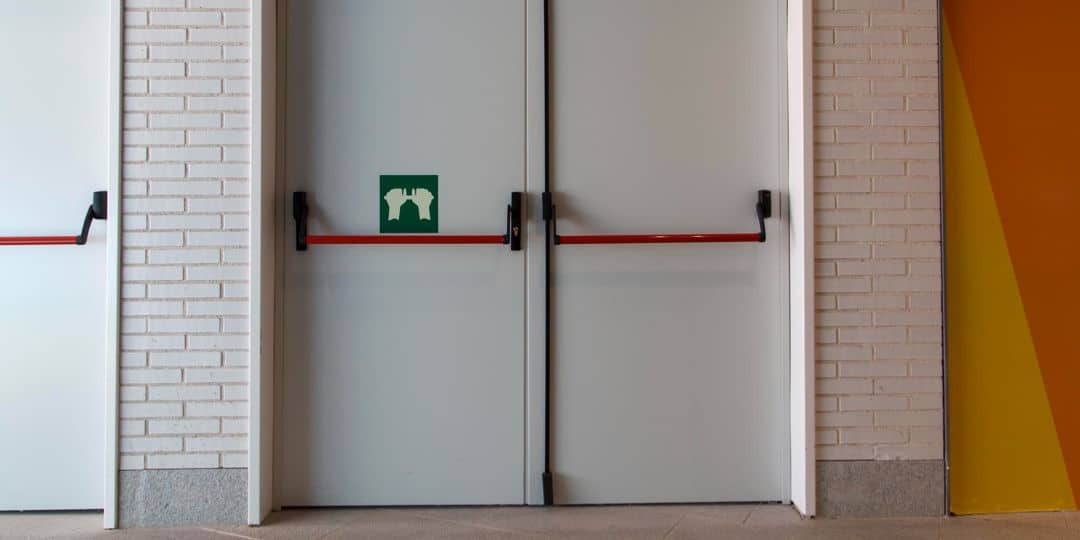 Reparación e instalación de puertas cortafuegos en Madrid Reparación e instalación de puertas cortafuegos en Madrid
